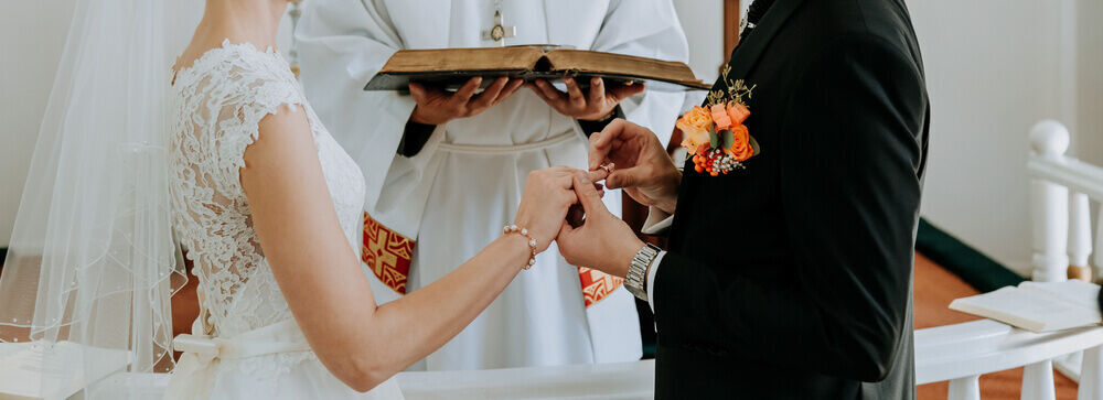 Kako Odabrati Vencanicu Za Vencanje U Crkvi Salon Vencanica Dar 2 1